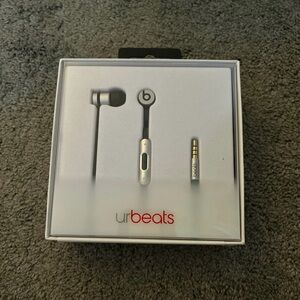 urBeats 2 Headphones